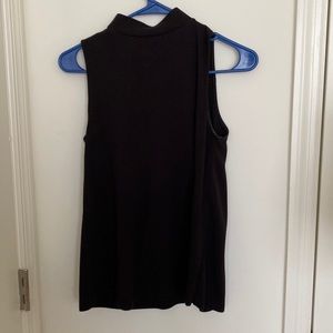 SOLD 🌻 5/$15 LOFT Mock Neck Swing Top